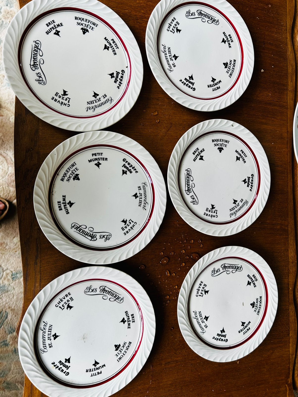 Vintage borden - kaasborden Boch Bistro, Maison & Meubles, Cuisine | Vaisselle, Enlèvement, Comme neuf, Porcelaine, Assiettes(s)