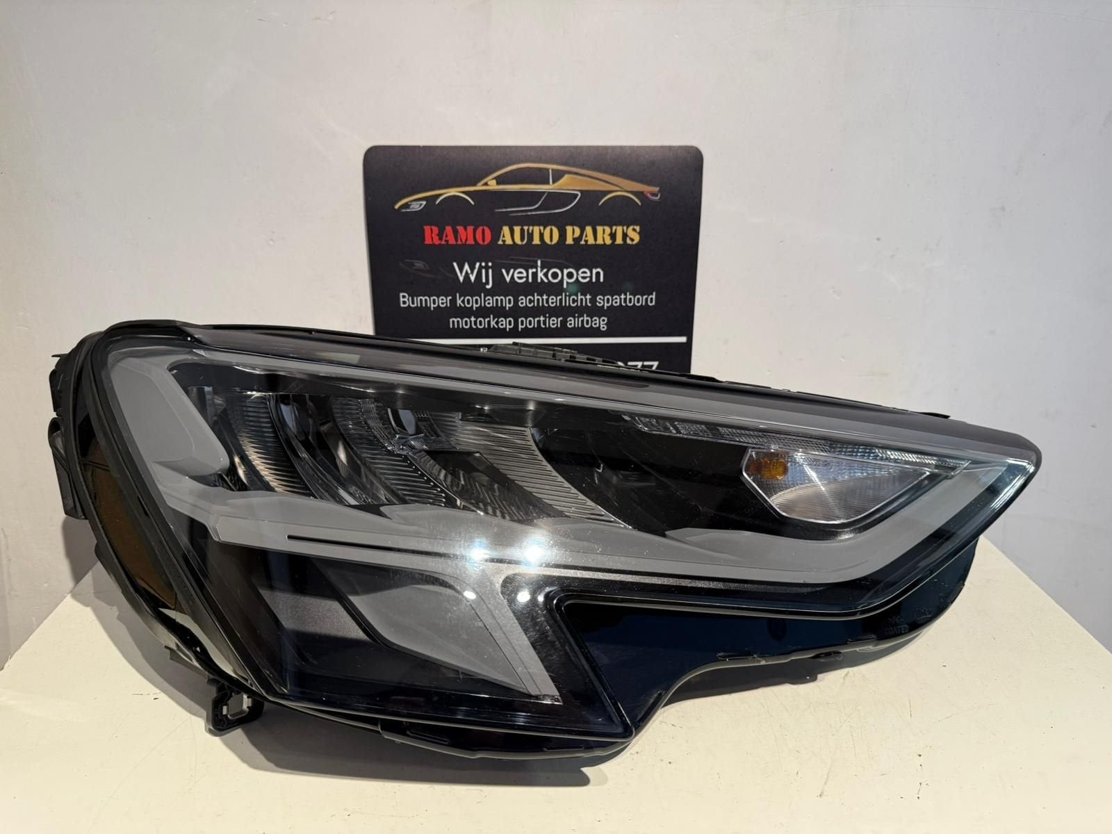 AUDI A3 8Y0 KOPLAMP FULL LED RECHTS 90193976