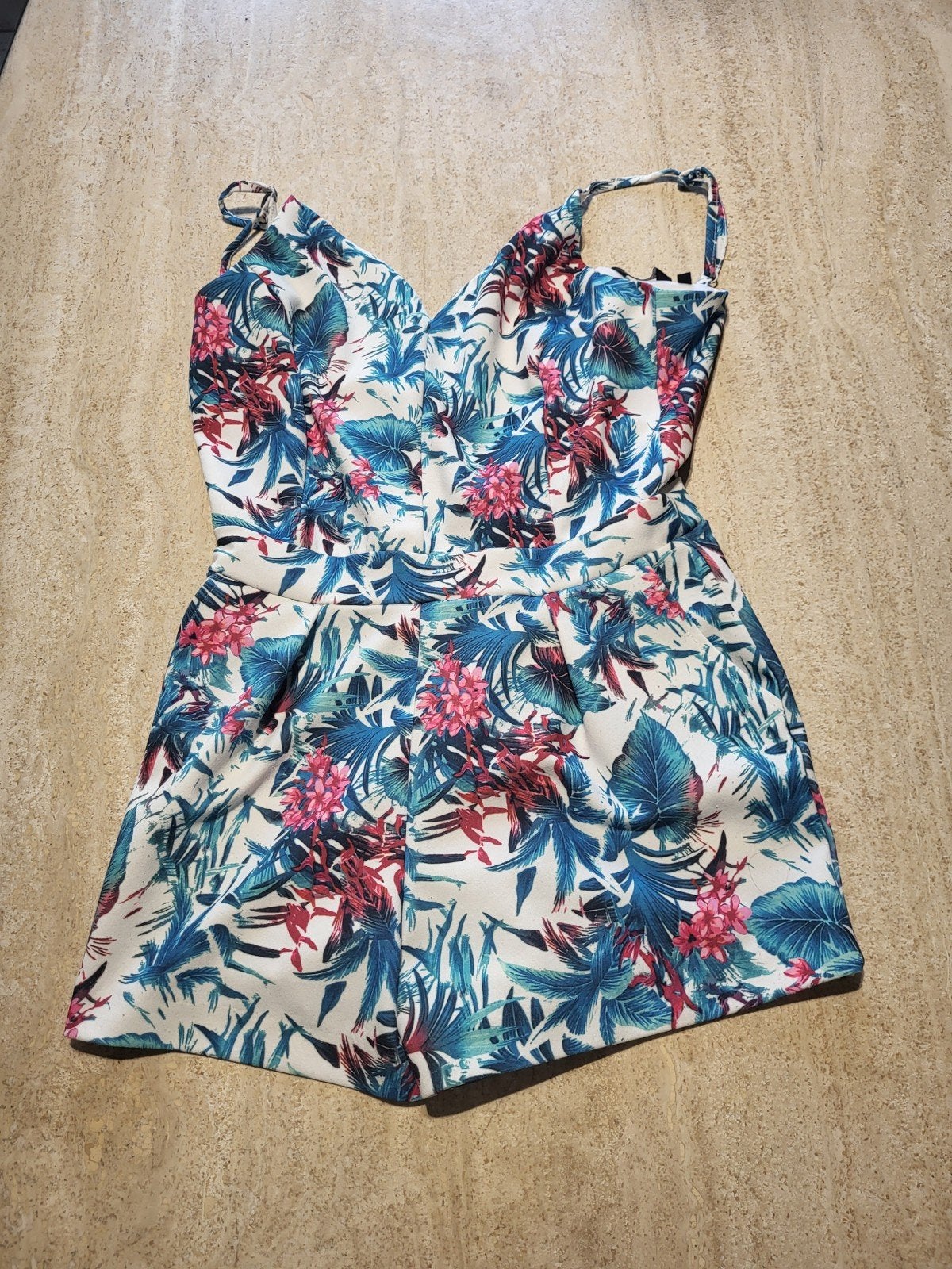 Mooi zomer jumpsuit . Enkel afhalen., Kleding | Dames, Jumpsuits, Ophalen