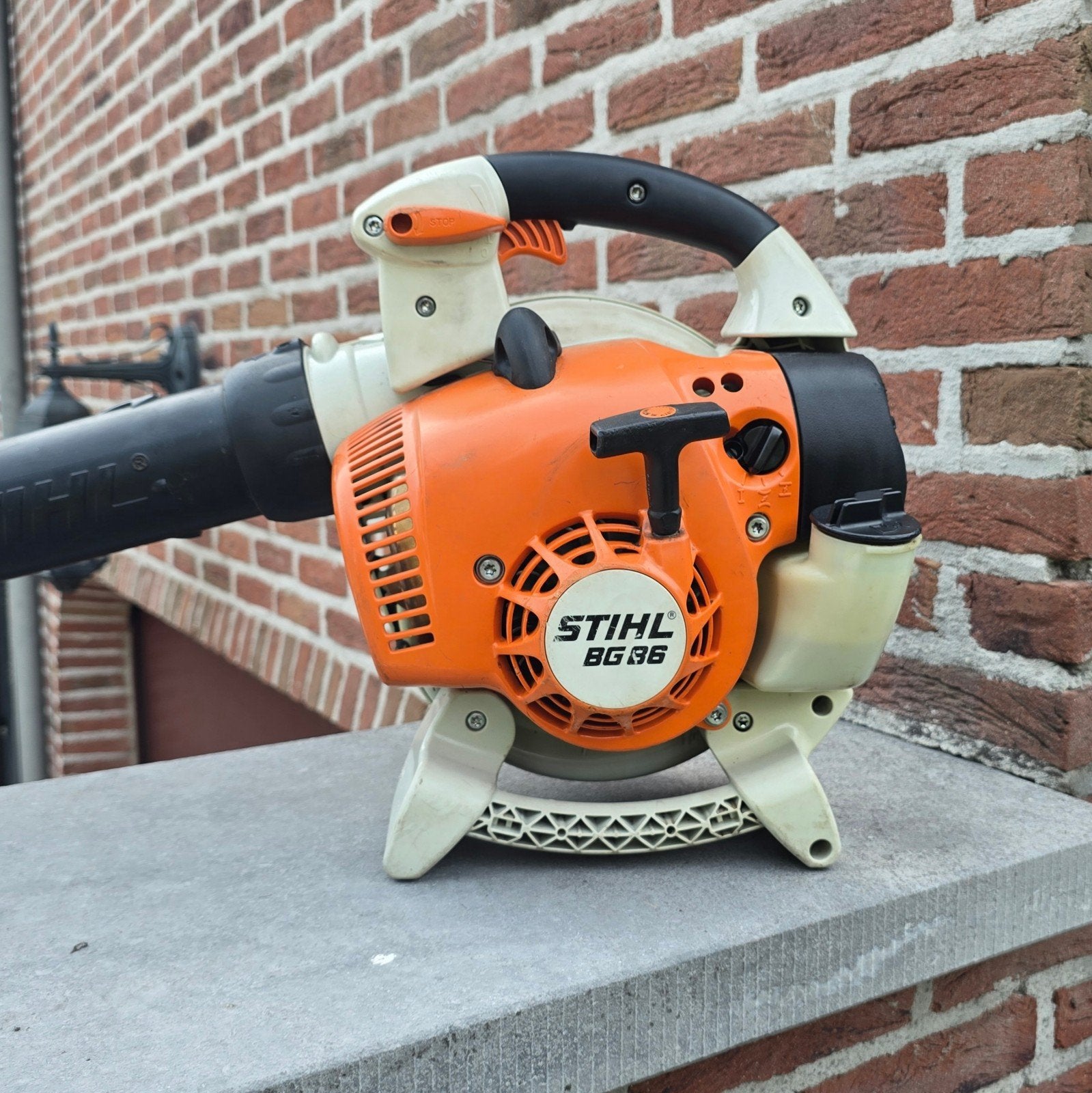 Professionele gereviseerde bladblazer stihl bg 86, Ophalen, Zo goed als nieuw, Benzine, Handgedragen