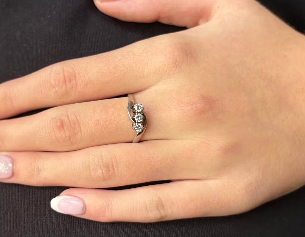 Diamanten luxe 14k gouden design ring dames klassiek liefde, Ophalen of Verzenden, Zo goed als nieuw, Dame of Heer, Met edelsteen