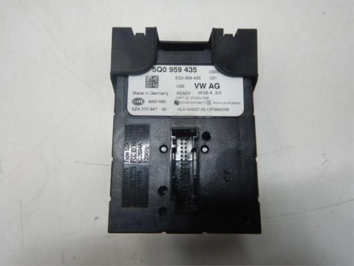 Module keyless vehicle Volkswagen Golf (22736397), Enlèvement ou Envoi, Utilisé