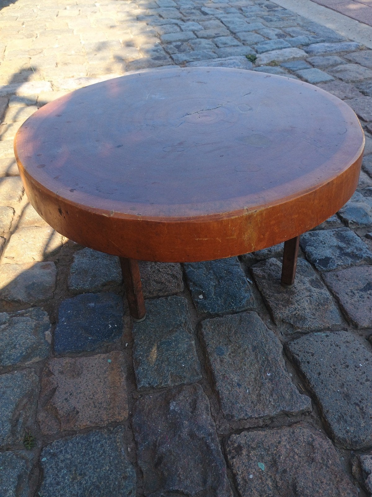Salon boomschijf tafel 65cm breed 35cm hoog blad dikte 8cm, Tuin en Terras, Vuurschalen, Ophalen
