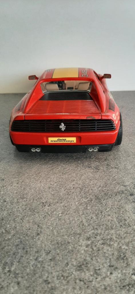 Ferrari 348
1989 met belettering nr 177, Ophalen