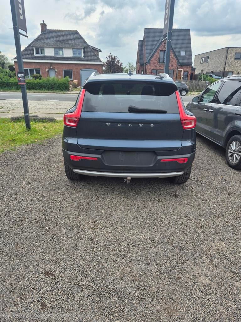 Volvo XC40, Autos, Volvo, Particulier, XC40, Attache-remorque, Essence, Automatique, Bleu, Entretenue par le concessionnaire, Carnet d'entretien
