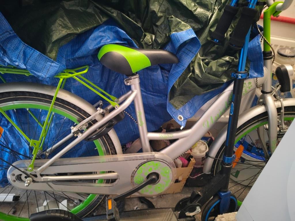 Meisjesfiets in goede staat – kleine herstelling nodig, Fietsen en Brommers, Ophalen