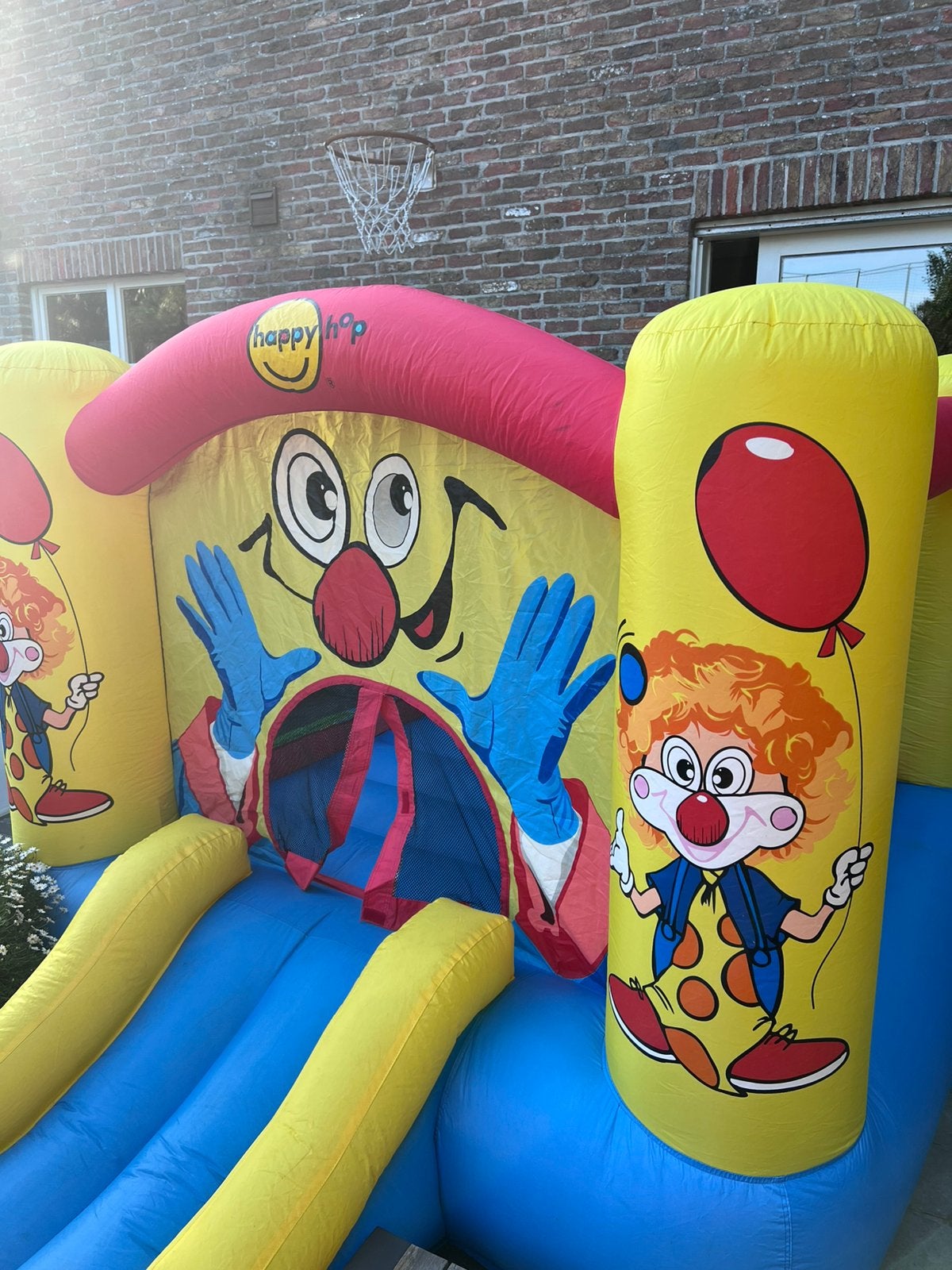 Leuk klein springkasteel springkussen happy hop, Kinderen en Baby's, Ophalen, Zo goed als nieuw