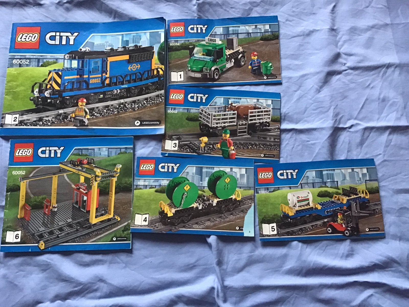 Lego treinset 60052 goederen trein, Kinderen en Baby's, Speelgoed | Duplo en Lego, Ophalen of Verzenden, Zo goed als nieuw, Lego