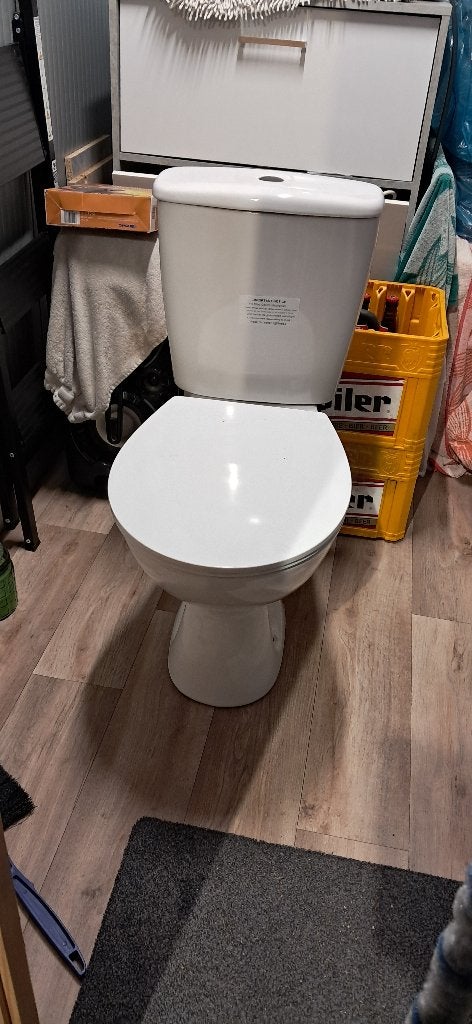 Toilet ,nieuw ,niet gebruikt, Ophalen, Nieuw, Steen, Toilet