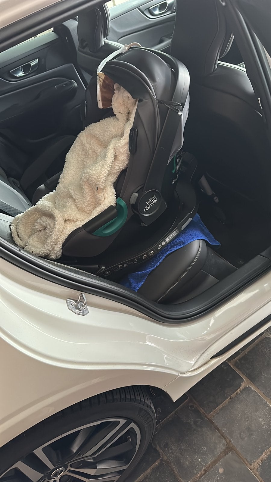 Britax Römer complete autostoelset + FLEX BASE iSENSE, Enfants & Bébés, Autres marques, Comme neuf, Enlèvement, Isofix