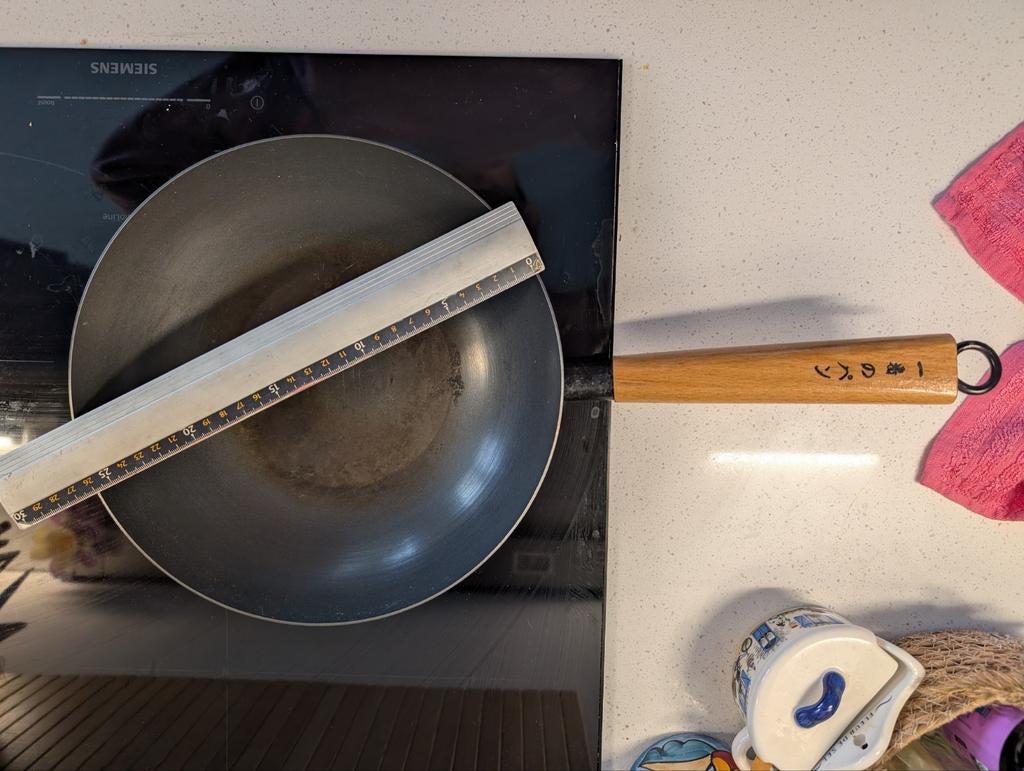 Stalen wok van 26 cm met alle vuren en inductie, Huis en Inrichting, Ophalen, Gebruikt