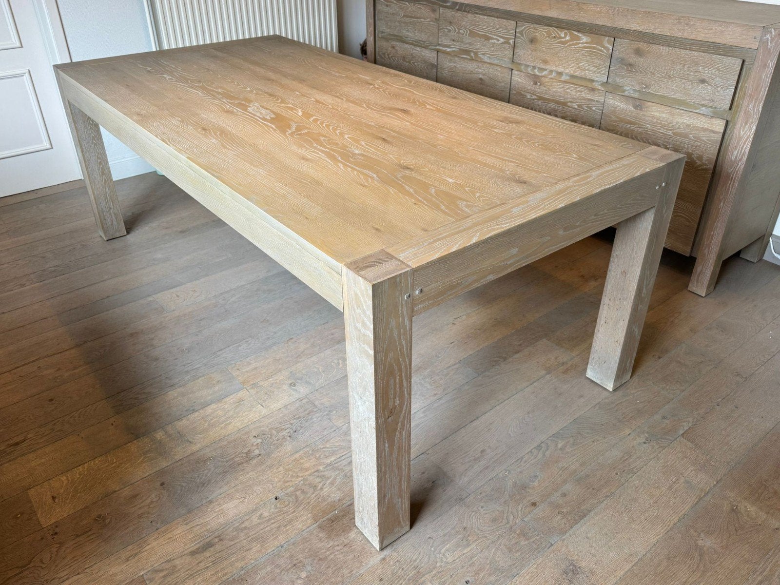 robuuste tafel in white wash eik afhalen in Bekkevoort, Huis en Inrichting, Ophalen