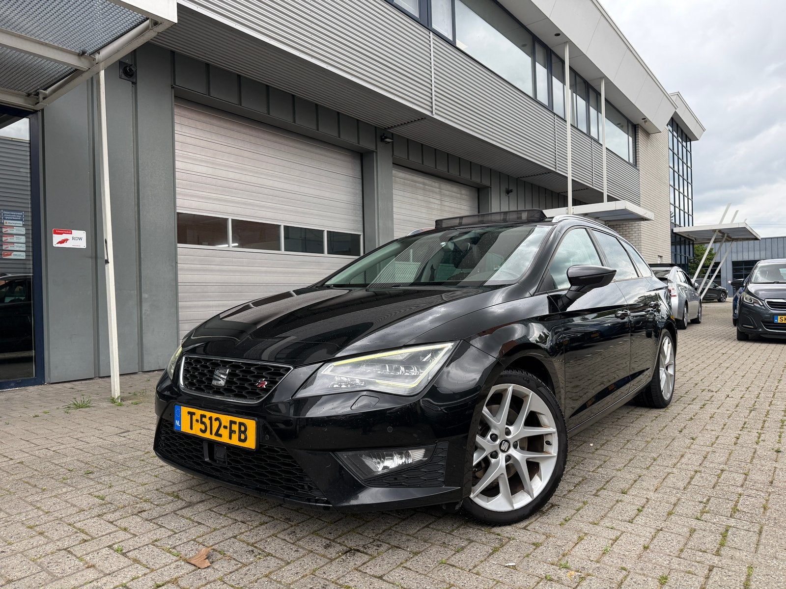 SEAT Leon ST 2.0 TDI FR Automaat – Full Option, Auto's, Automaat, Euro 6, Leon, Bedrijf