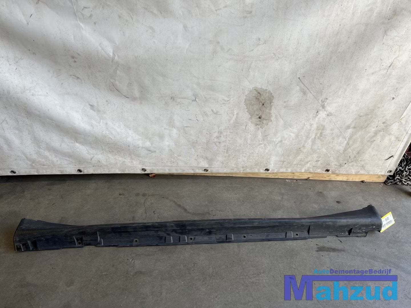 NISSAN JUKE F15 Rechts sideskirt zijskirt 2010-2019, Takashima 1-chome 1-1
220-8686  Yokohama, NISSAN_SR@mail.nissan.co.jp, Motorkap