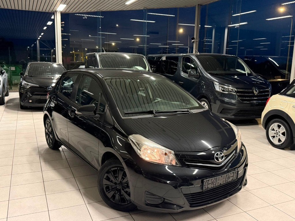 Toyota Yaris 1.4i Essence 73kW Euro 5 Année 04/2013, Autos, Toyota, Entreprise, Yaris, ABS, Caméra de recul, Airbags, Air conditionné