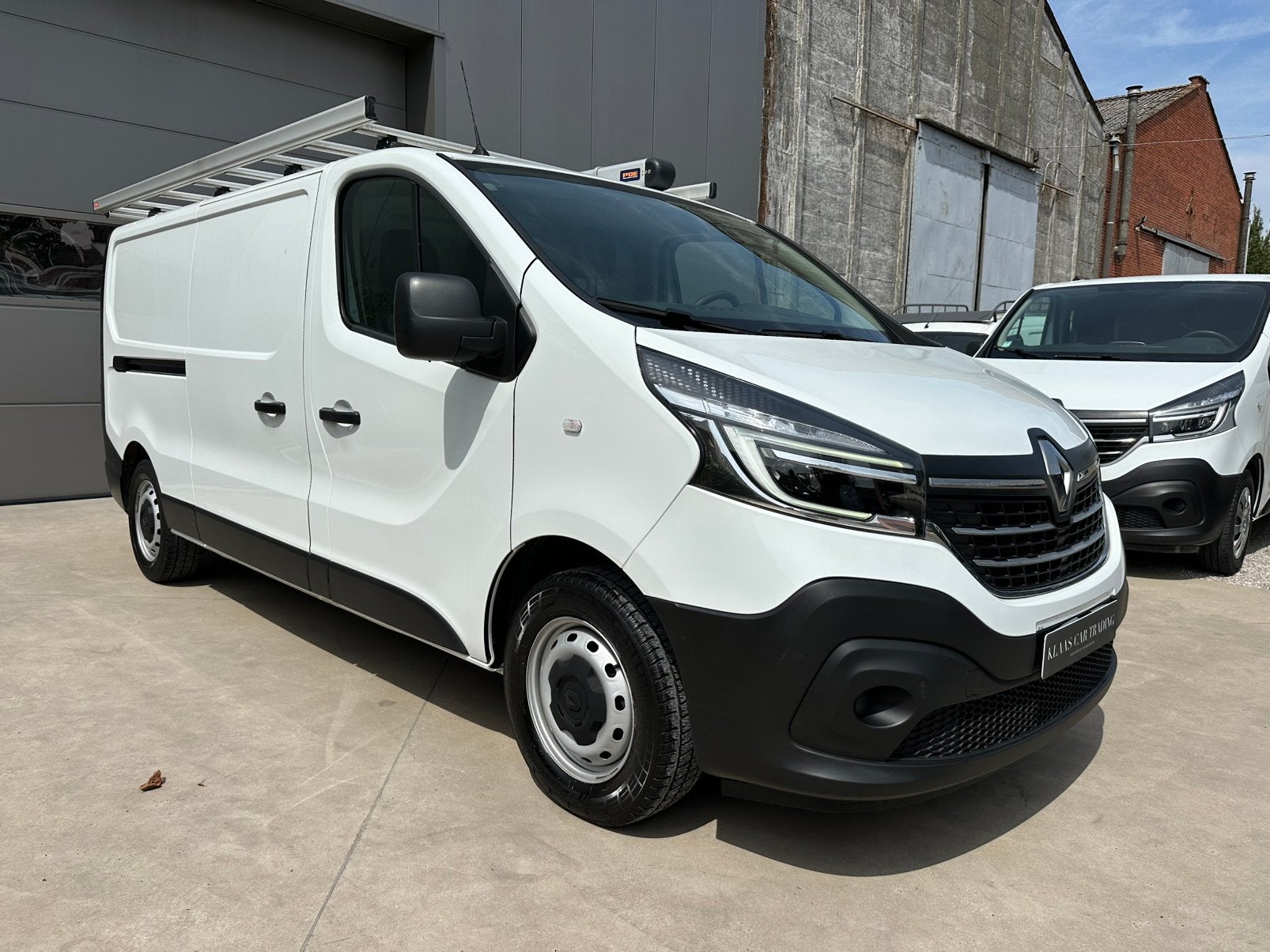 Trafic L2 / 60000km / dakrek + inrichting / 2.0 diesel, Autos, Achat, Euro 6, Entreprise, 3 places
