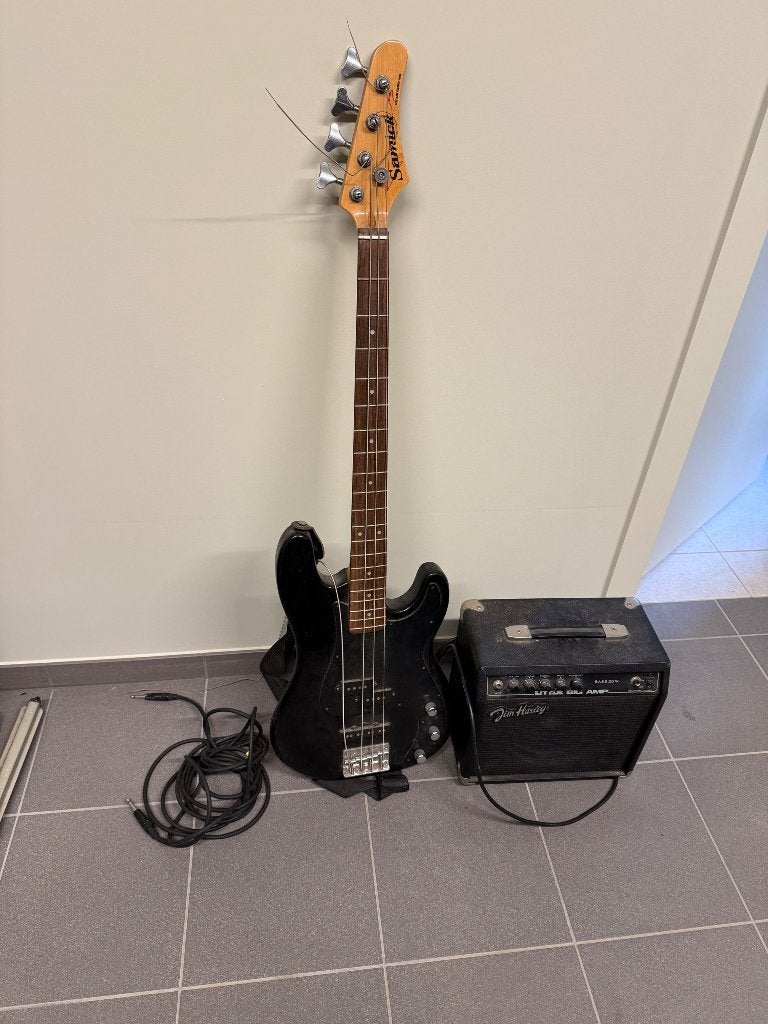 Guitare basse Samick avec amplificateur 20 W, Enlèvement, Utilisé, Électrique