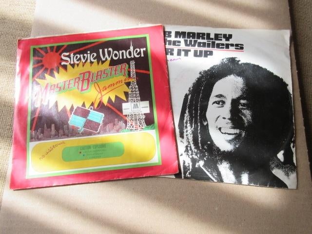 Set 2x Reggae 45t Bob Marley & Stevie Wonder, Gebruikt, 7 inch, Ophalen of Verzenden, R&B en Soul