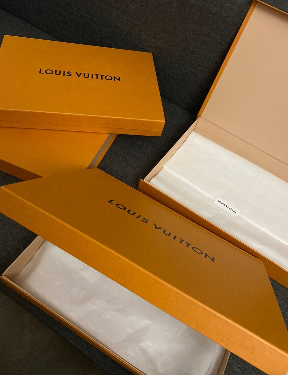 Lot de boîte de luxe pour prêt à porter, Enlèvement, Comme neuf, Boîte