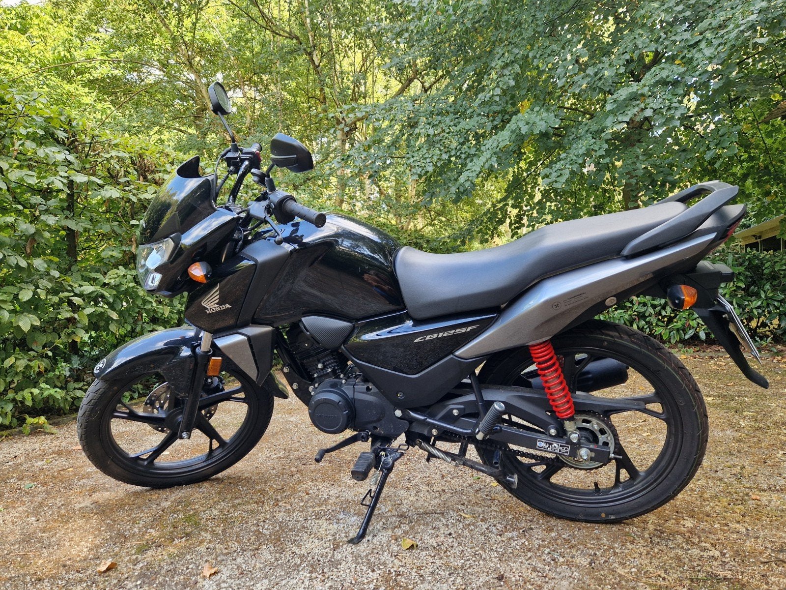Honda cb125f 2022, Motoren, Particulier, 125 cc, 11 kW of minder, 1 cilinder
