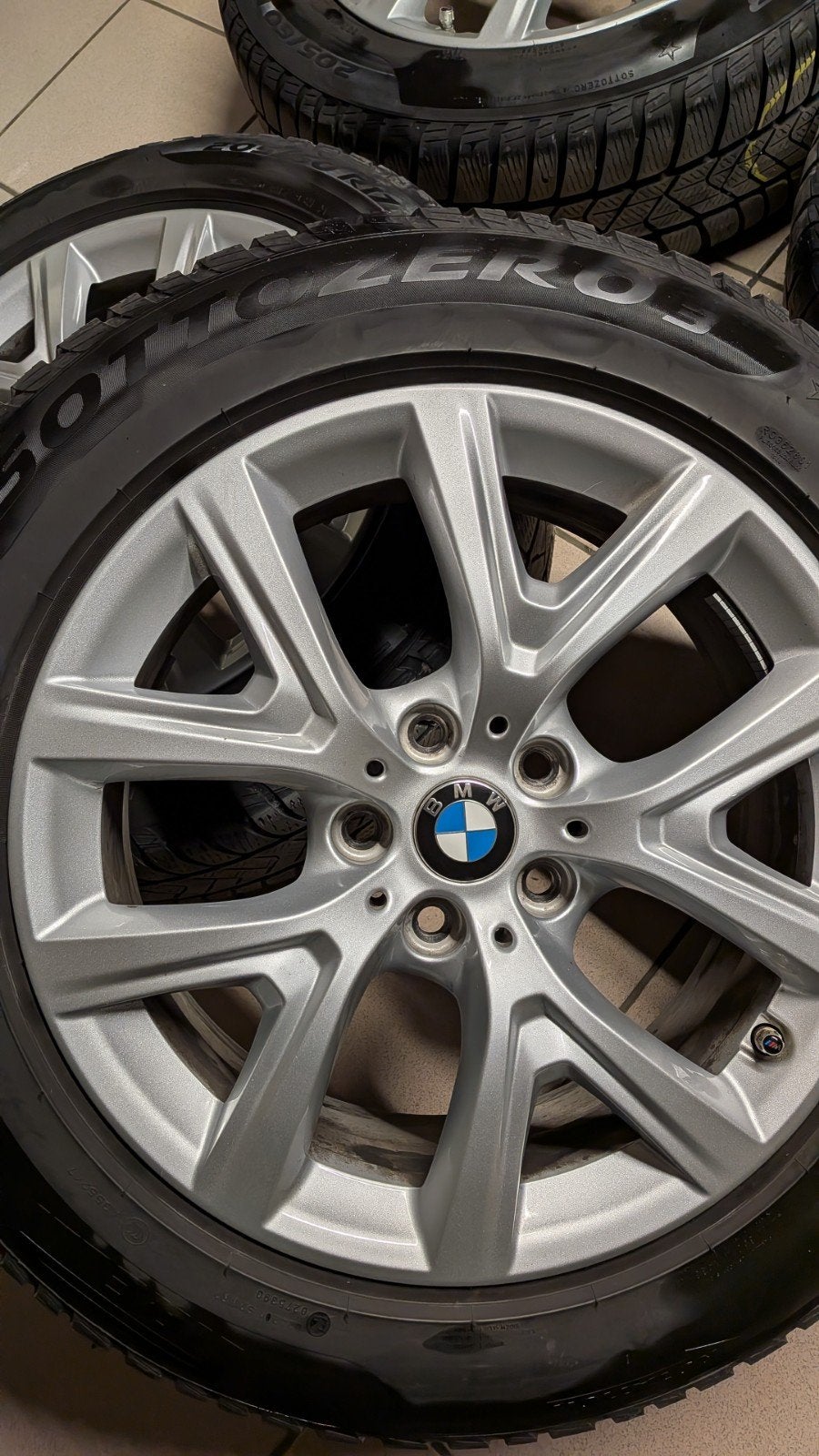 jantes BMW kit hiver 17", Autos : Pièces & Accessoires, Enlèvement, Jante(s)