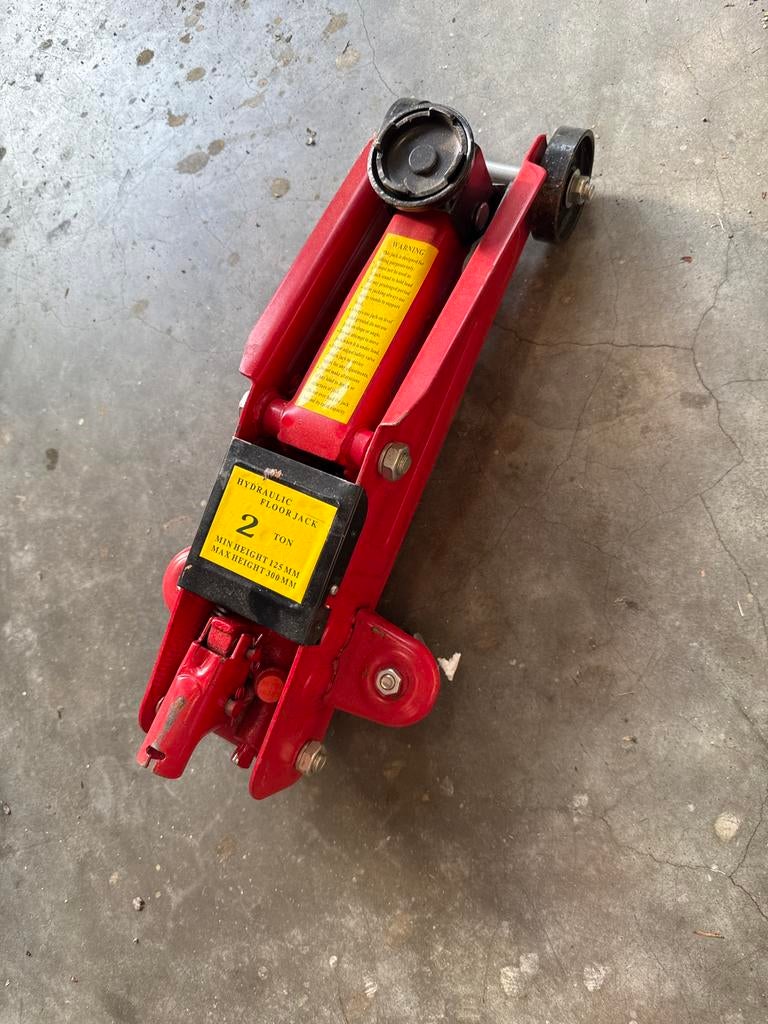 Hydraulische krik 2 ton – garage krik – goed werkend, Auto diversen, Ophalen, Zo goed als nieuw, Garagekrik