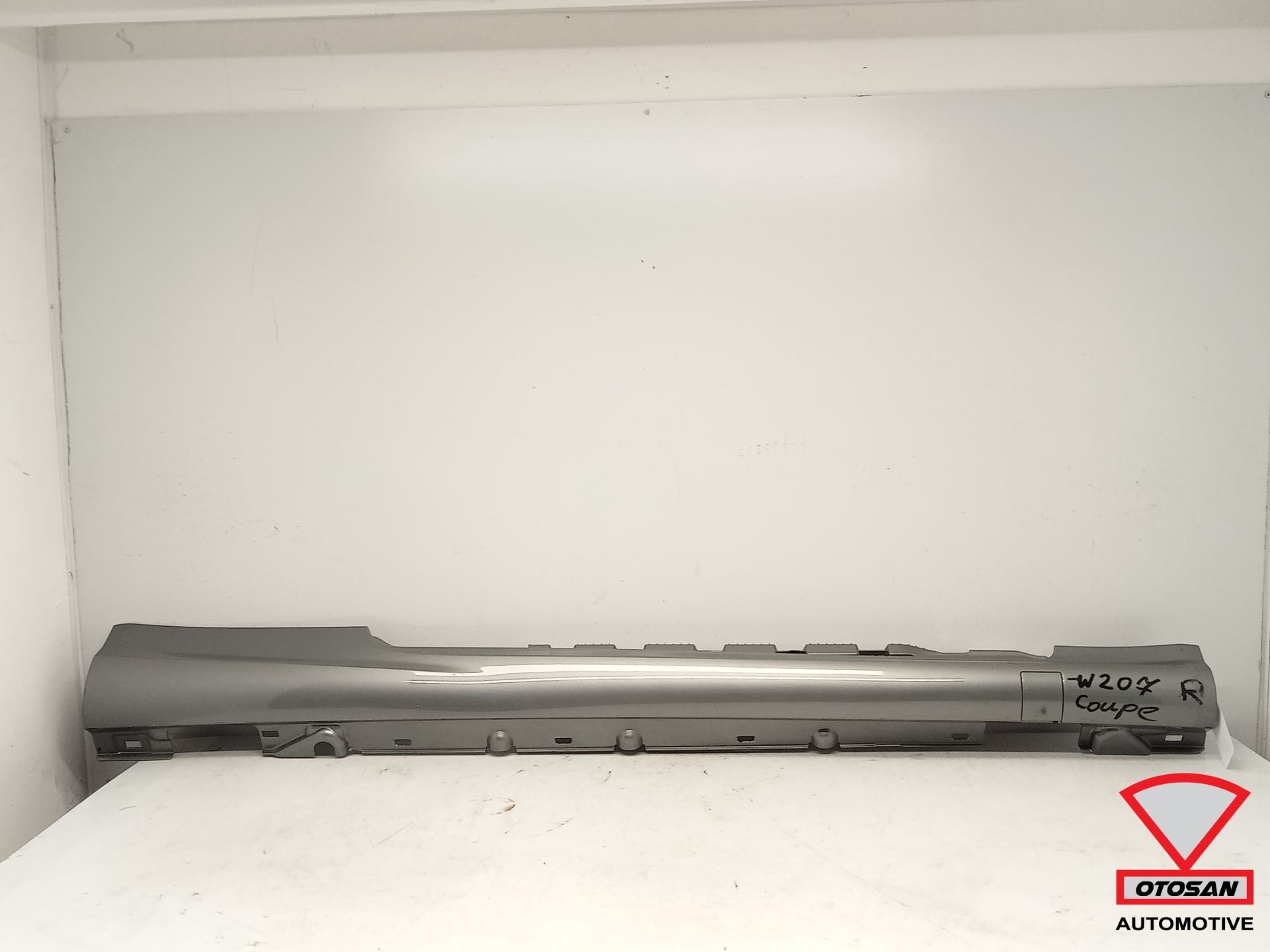 Jupe lat rale droite Mercedes E Coup W207 AMG A2076901840, Mercedes-Benz AG, Mercedes-Benz, Droite, Utilisé