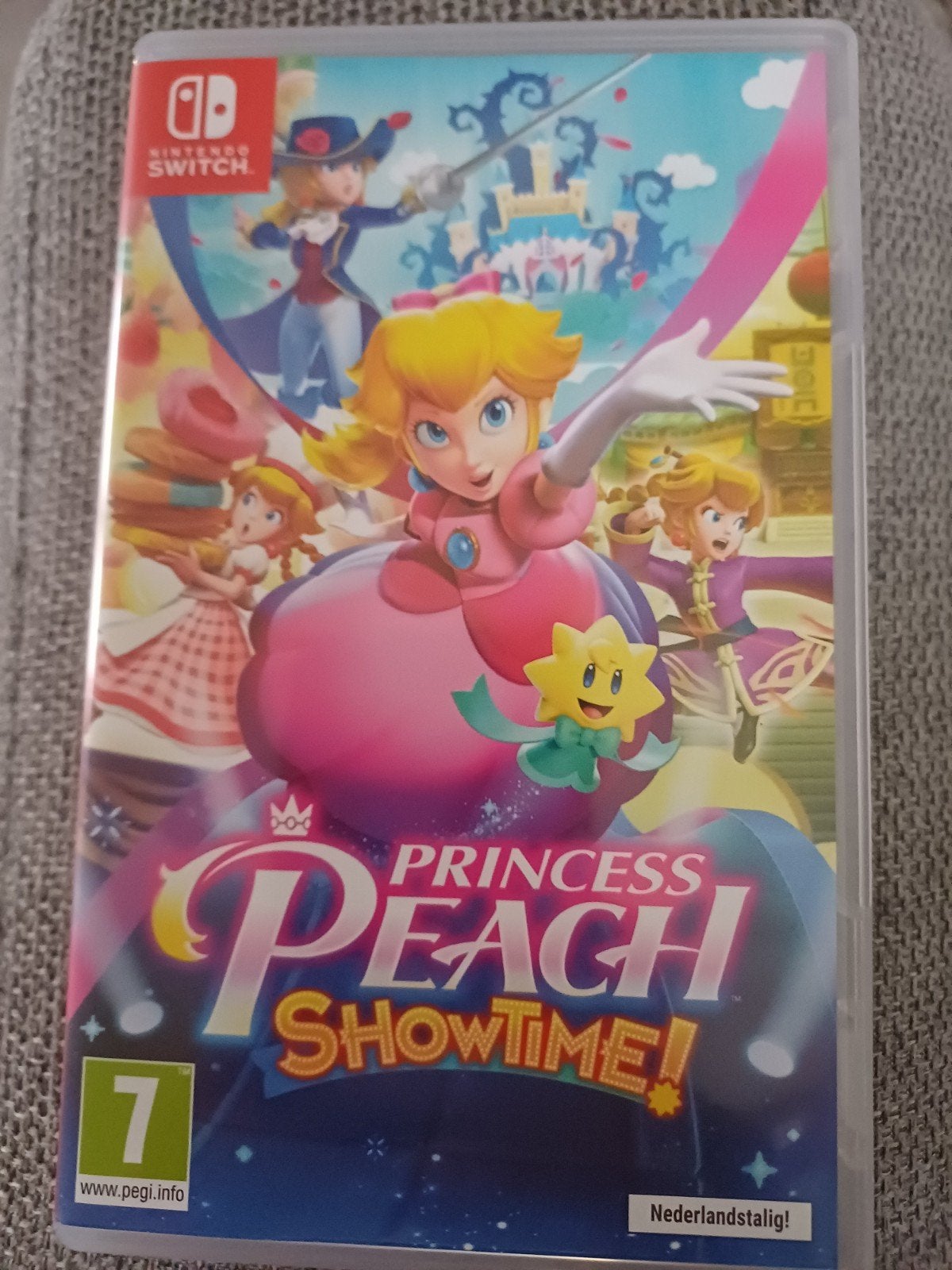 Prinses peach game switch 30 € en switch case 12 €, Ophalen