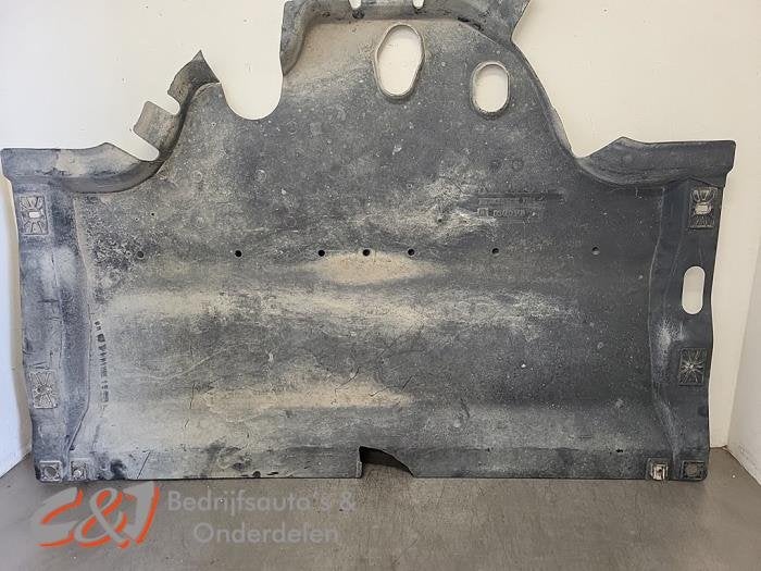 Plaque de protection sol d'un Opel Vivaro, -, Opel, 3 mois de garantie, Utilisé
