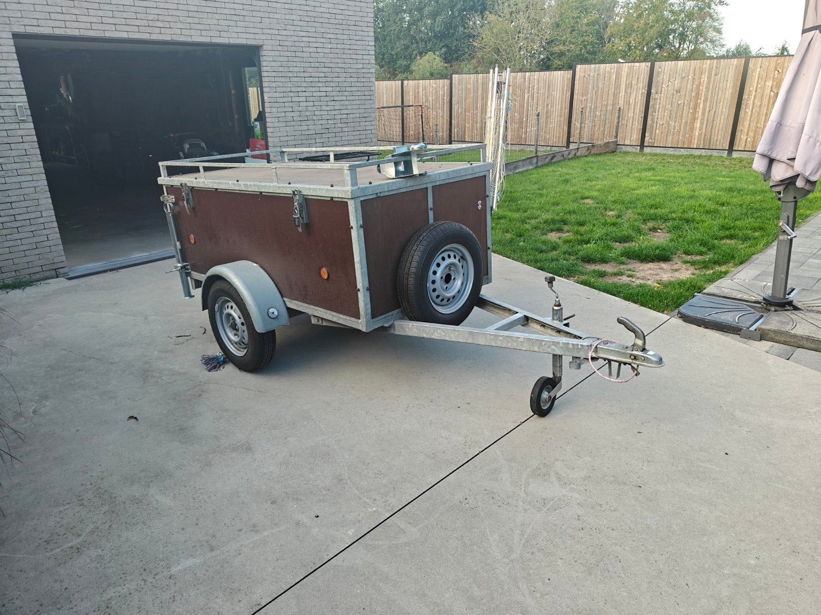 dichte aanhangwagen, Enlèvement