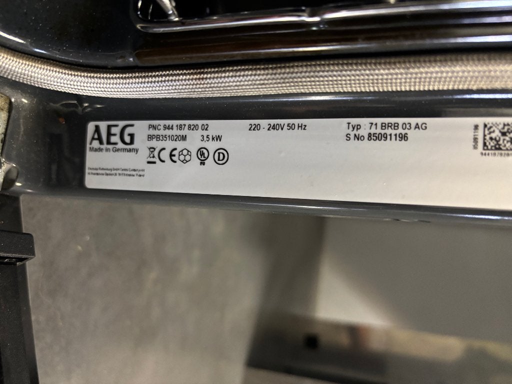 Oven AEG 6000 Steambake met pyrolysereiniging, Elektronische apparatuur, Ophalen, Gebruikt, Hete lucht, Oven