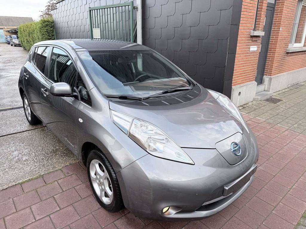 Nissan Leaf 30 kWh Tekna Edition | 360 Camera | Navigatie, Auto's, Automaat, Stof, Gebruikt, Overige kleuren