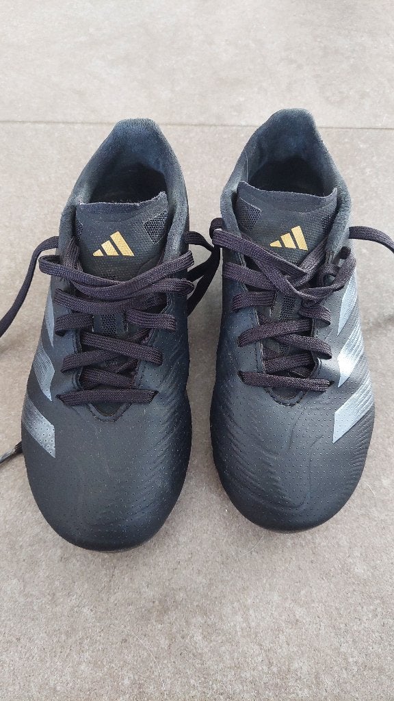Adidas Predator voetbalschoenen kind maat 31 1/2, Sport en Fitness, Voetbal, Ophalen, Gebruikt, Schoenen