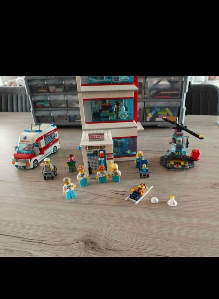 Lego ziekenhuis, Kinderen en Baby's, Speelgoed | Duplo en Lego, Ophalen, Lego