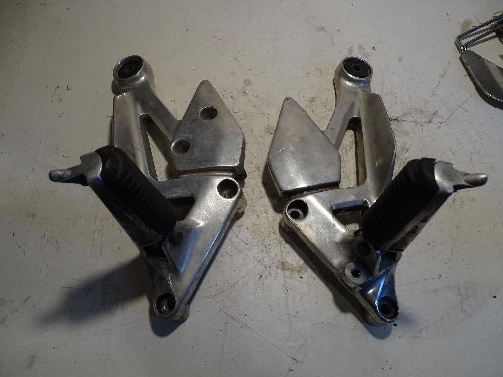yamaha diversion xj600 schetsplaten links en rechts, Enlèvement ou Envoi, Utilisé