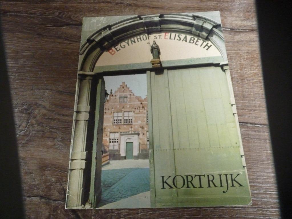 Folder Begijnhof Kortrijk, Ophalen of Verzenden, Gelezen