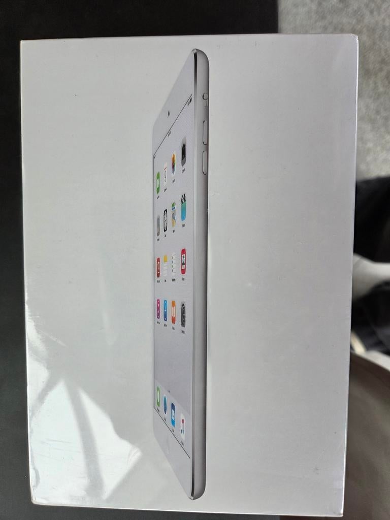 I Pad mini 2 Wi-fi 16GB Silver, Enlèvement, Neuf