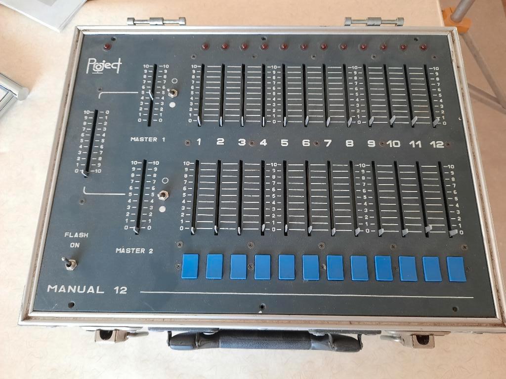 12 kanaals 0-10V lichtsturing, Muziek en Instrumenten, Licht en Laser, Ophalen, Gebruikt, Licht