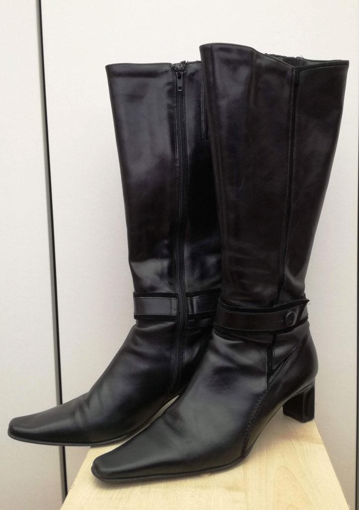 lederen zwarte puntlaars Caravelle M40 -lees info aub, Kleding | Dames, Schoenen, Caravelle, Ophalen, Zwart