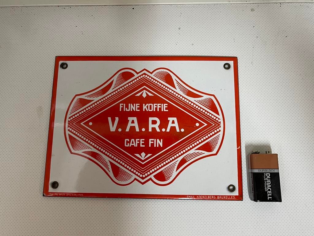 Fijne koffie V.A.R.A. Cafe fin emaille 1939 (20 op 15), Verzamelen, Merken en Reclamevoorwerpen, Ophalen of Verzenden