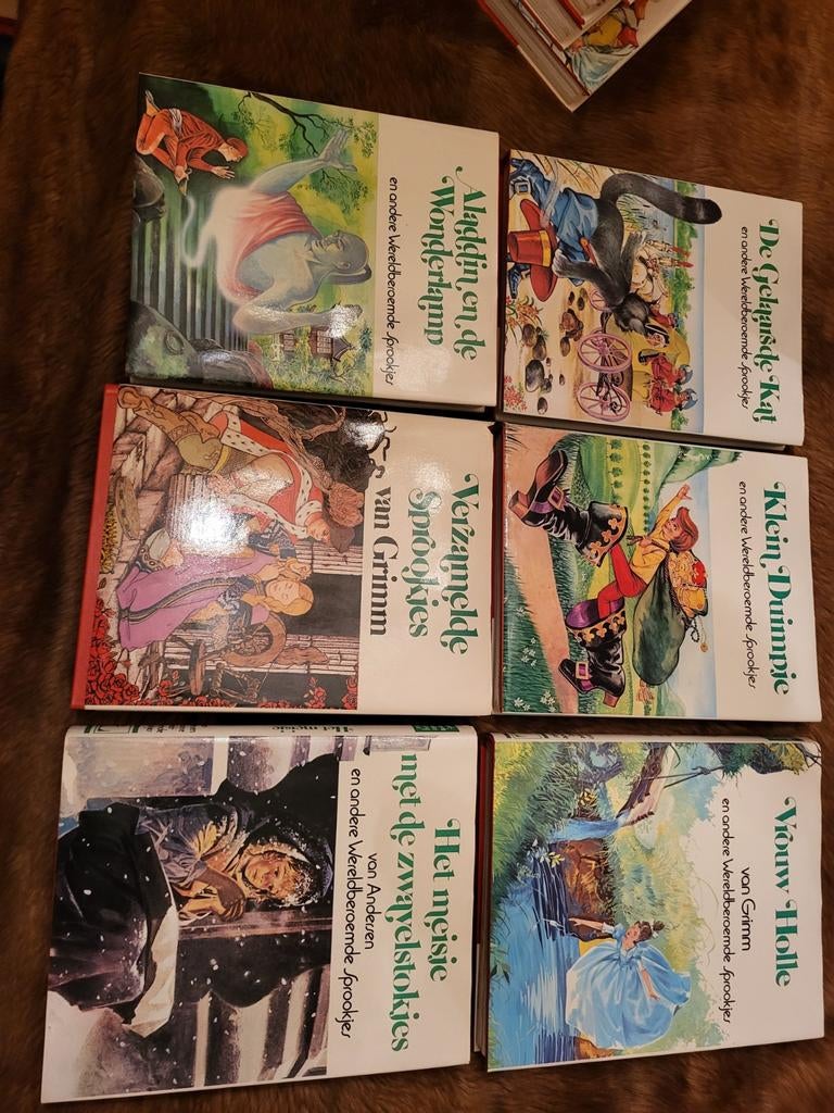 12 sprookjesboeken 28x24x3cm, Boeken, Sprookjes en Fabels, Ophalen
