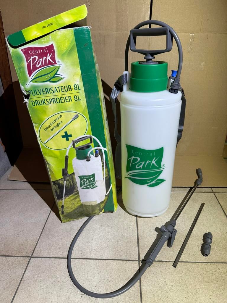 Druksproeier 8L Central Park, Ophalen, Zo goed als nieuw