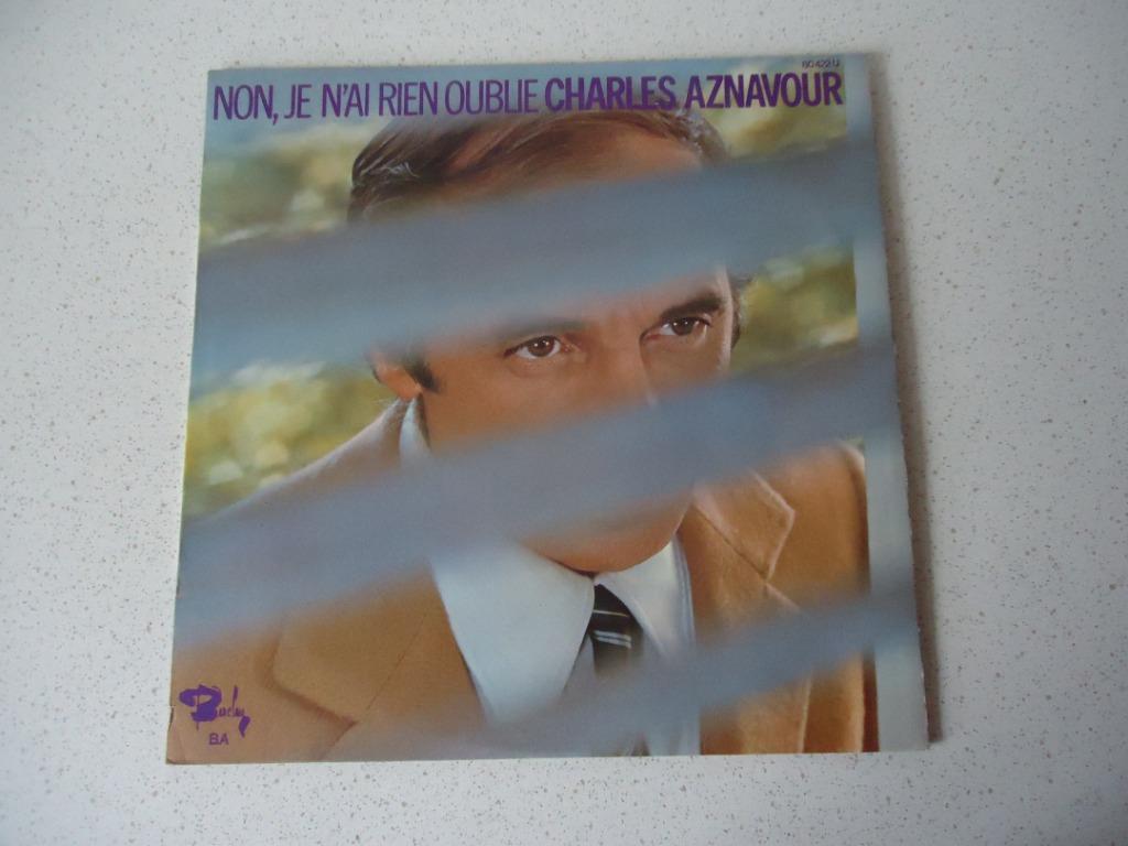 LP van "Charles Aznavour" Non, Je N'ai Rien Oublie anno 1971, Enlèvement ou Envoi, Comme neuf, 12 pouces