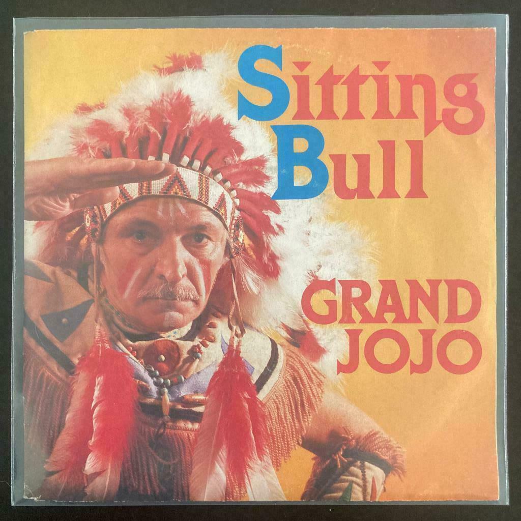 7" Grand Jojo - Sitting Bull (CARRERE 1989) VG+, Envoi, Utilisé, Pop