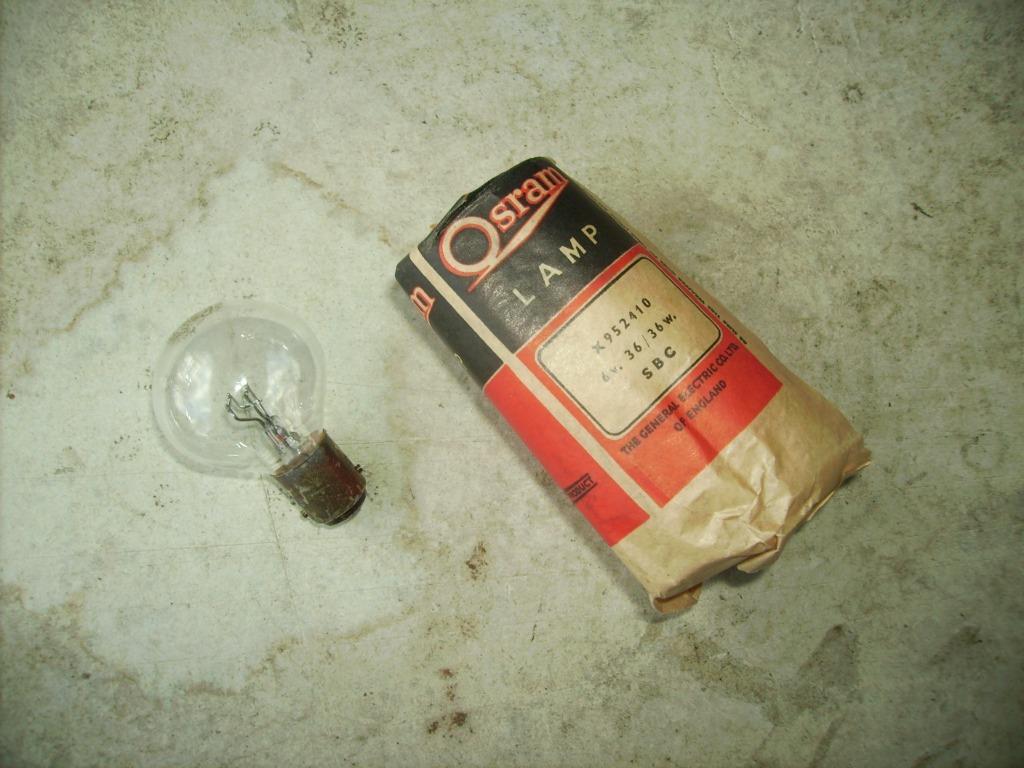 Ampoule Osram 6V 36-36W, Envoi, Neuf, Pièces universelles