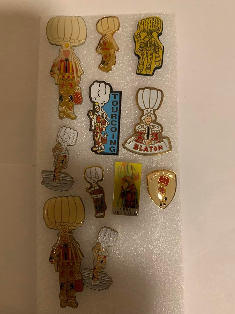Épinglettes de carnaval rétro Gilles de Binche 3€ la pièce, Enlèvement ou Envoi, Comme neuf
