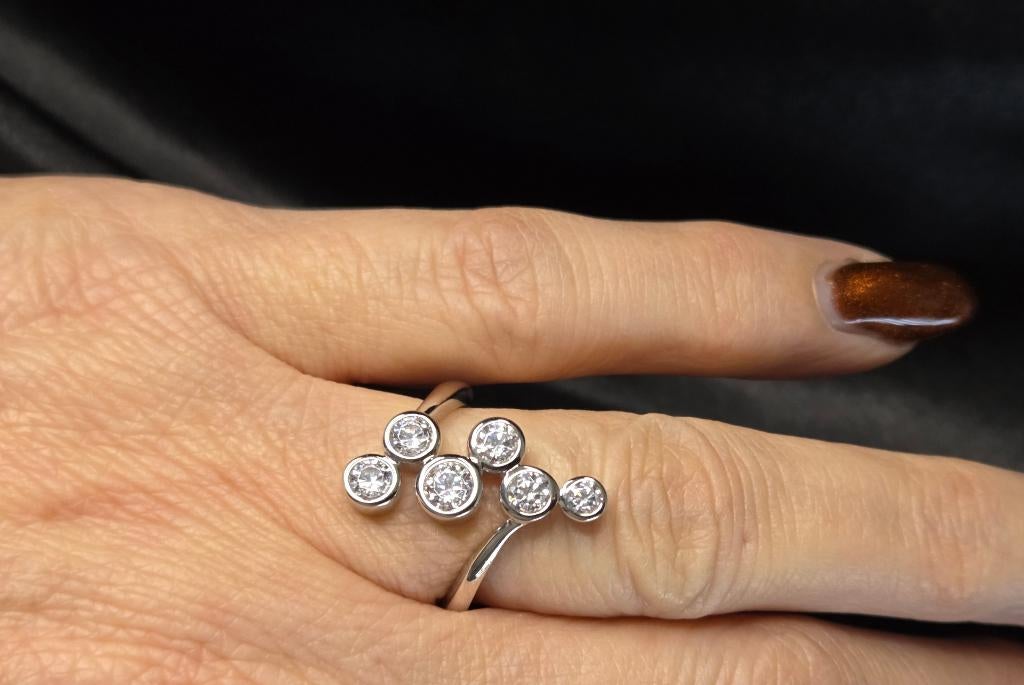Prachtige zilveren design ring met zirkonia. 2026/89., Handtassen en Accessoires, Ringen, Met edelsteen, Nieuw, Ophalen of Verzenden