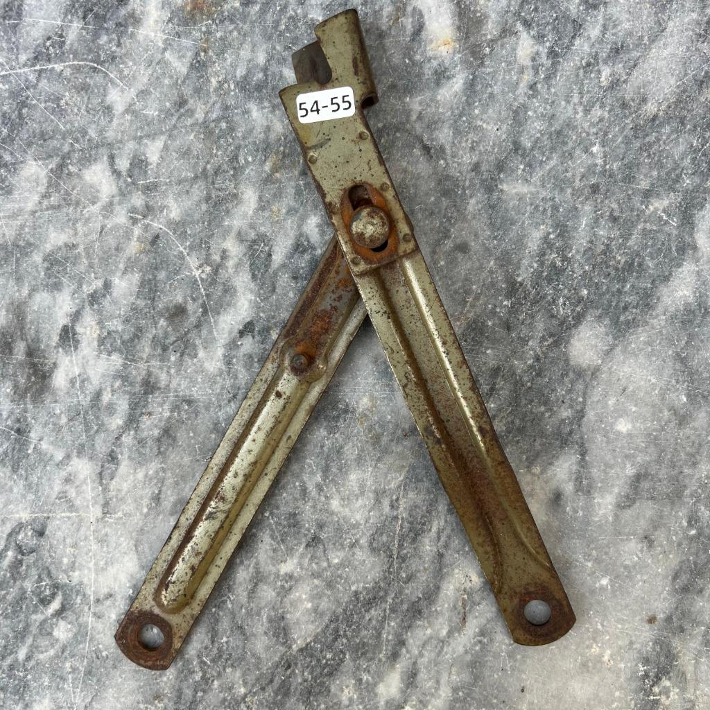 VW Kever Motorkap scharniersteun 53-55 Ovaal, Ophalen of Verzenden, Gebruikt