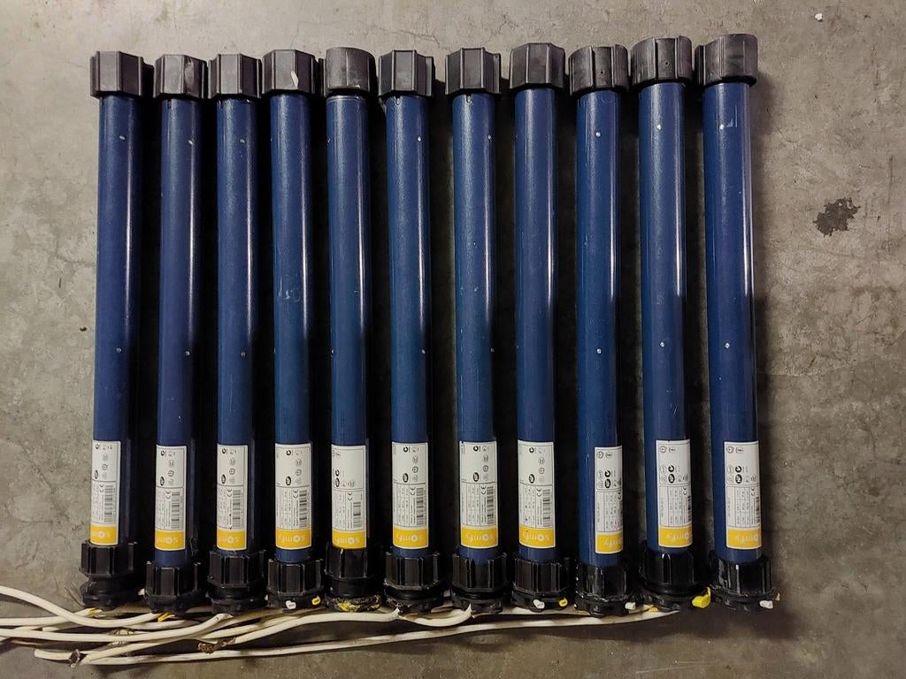 MOTEURS TUBULAIRES SOMFY POUR VOLETS, Enlèvement, Comme neuf