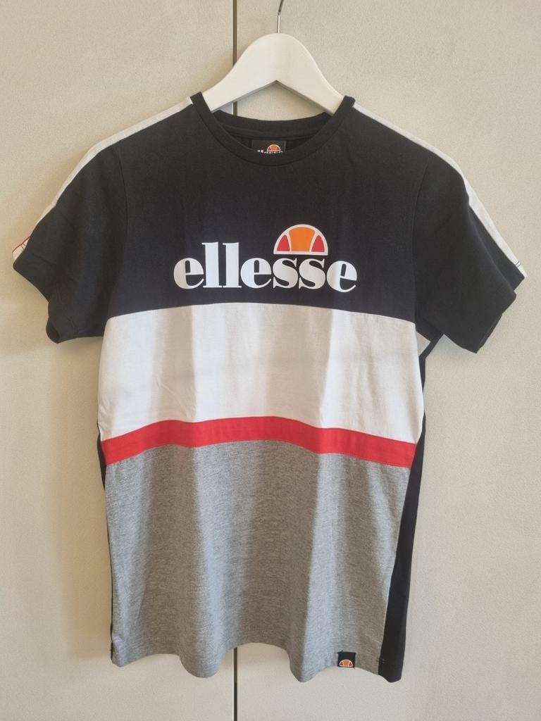 T-shirt Ellesse 13/14 jaar - 158-164, Jongen of Meisje, Ophalen of Verzenden, Zo goed als nieuw, Shirt of Longsleeve
